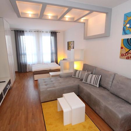 New Belgrade Apartment Neven, Parking 5 Evra Dan Exteriör bild