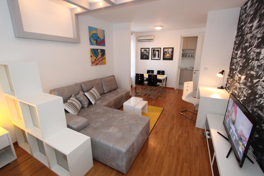New Belgrade Apartment Neven, Parking 5 Evra Dan Exteriör bild