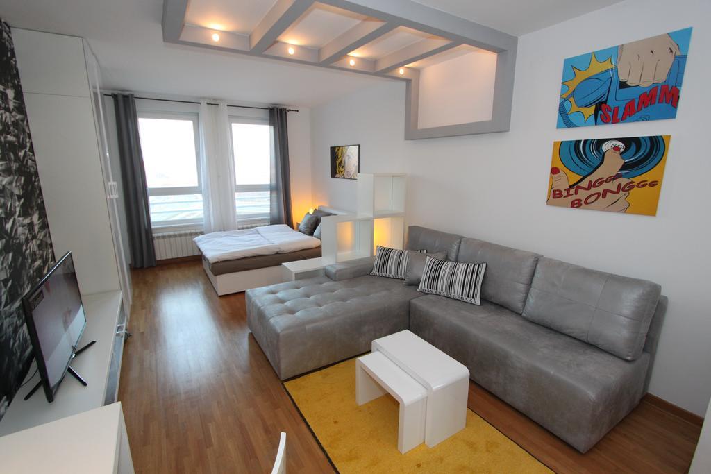 New Belgrade Apartment Neven, Parking 5 Evra Dan Exteriör bild
