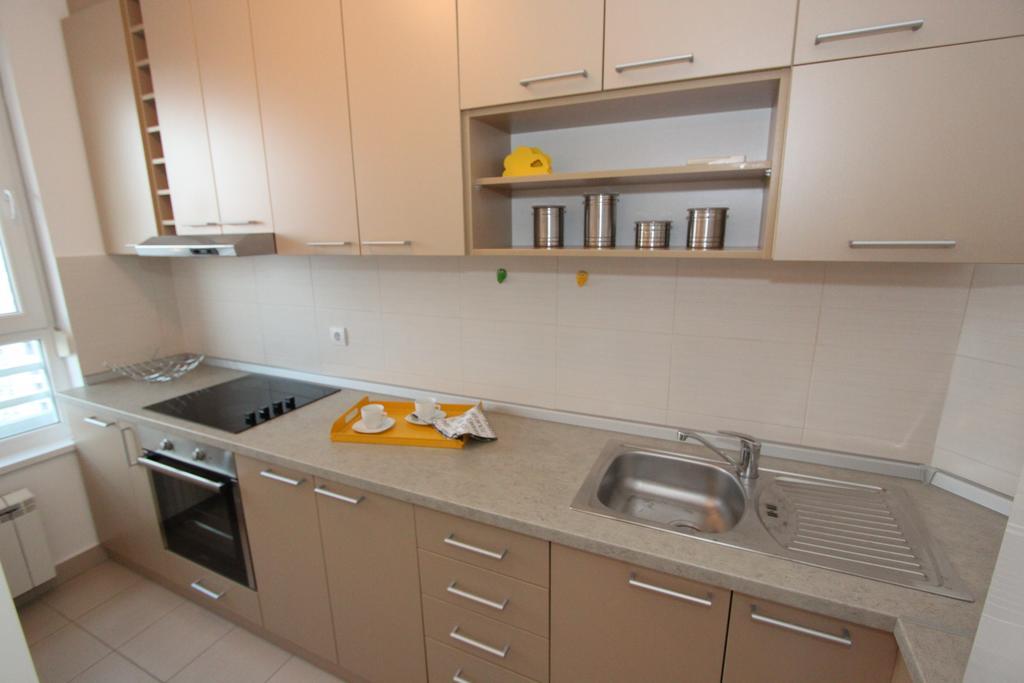 New Belgrade Apartment Neven, Parking 5 Evra Dan Exteriör bild